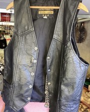 Pro-Rider Genuine Black Leather Motorcycle Biker Vest Mens 40 Chains Skulls