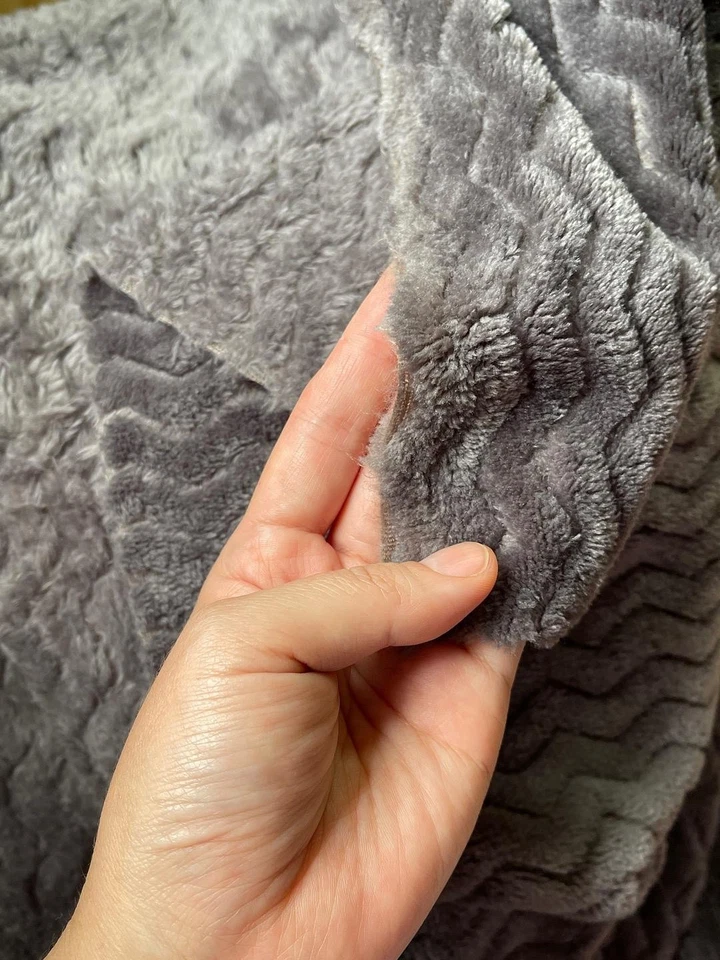 🐘 FABRIC Chevron FLEECE Charcoal Gray 1.5 Yards SOFT Plush RTC Fabrics - Image 3 of 4