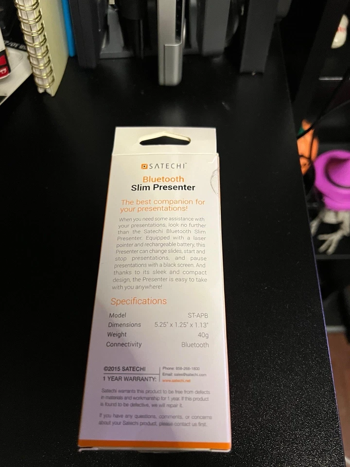 Satechi Wireless Presenter Laser Pointer Remote - Image 2 of 4