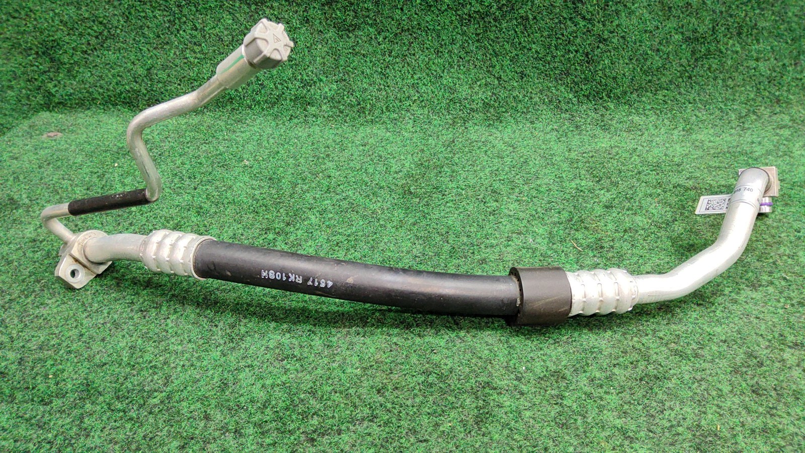 2017-2019 Audi A4 Quattro A/c Refrigerant Suction Hose 69k Mls Oem 8w1816740