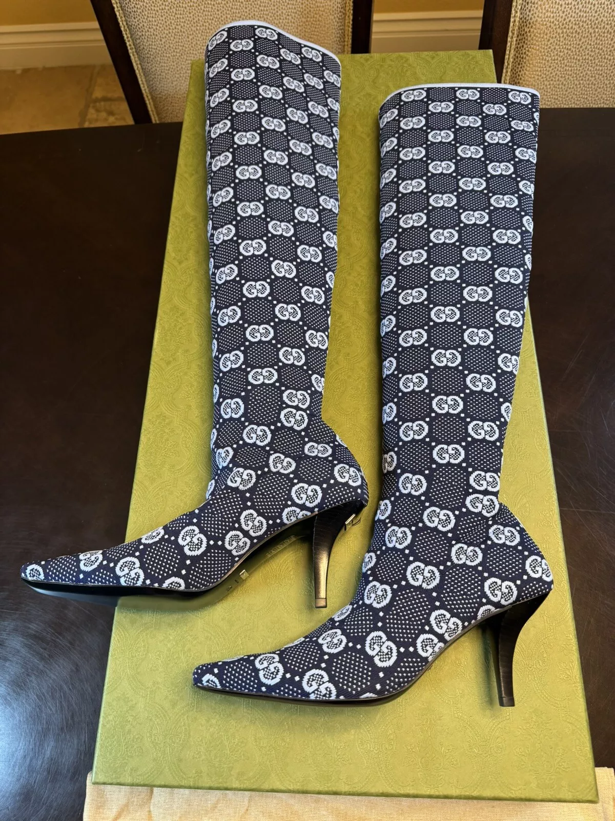 Bottes hautes neuves Gucci GG Supreme logo tricot bleu genou pointure 37,5 / US 7,5