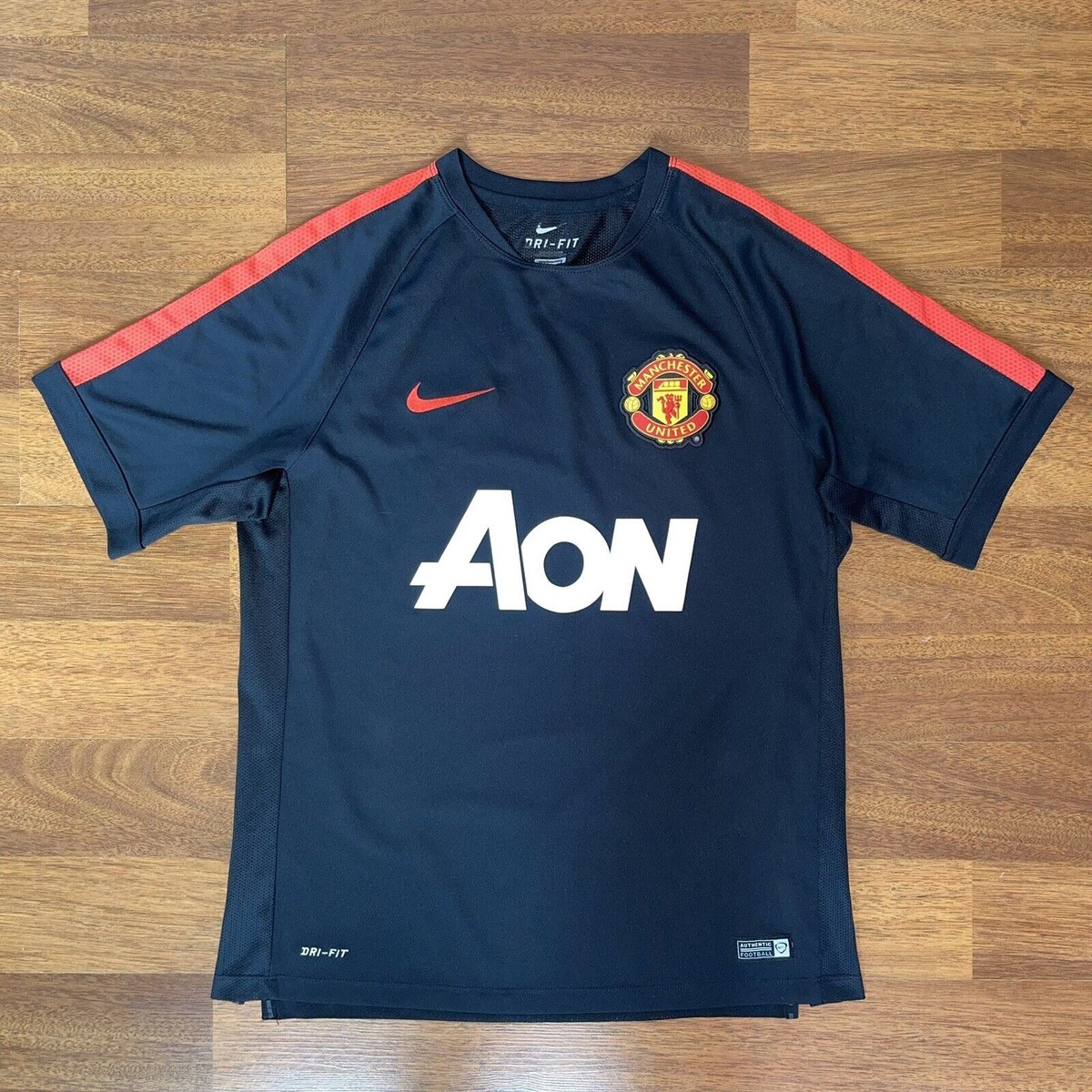 ウェア Nike soccer jersey Manchester United Nike Soccer Jersey Manchester United AON Jersey Men's Size XL Red