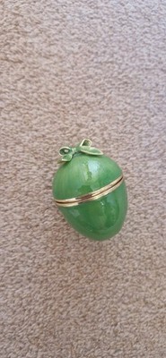 Vintage Schmuck Ei Birnenförmige Schatulle Gold Intarsien grüne Schleife gekrönt Limoges?