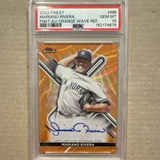 TOPPS FINEST 2022 MARIANO RIVERA YANKEES FA-MR ORANGE WAVE /25 AUTO PSA 10