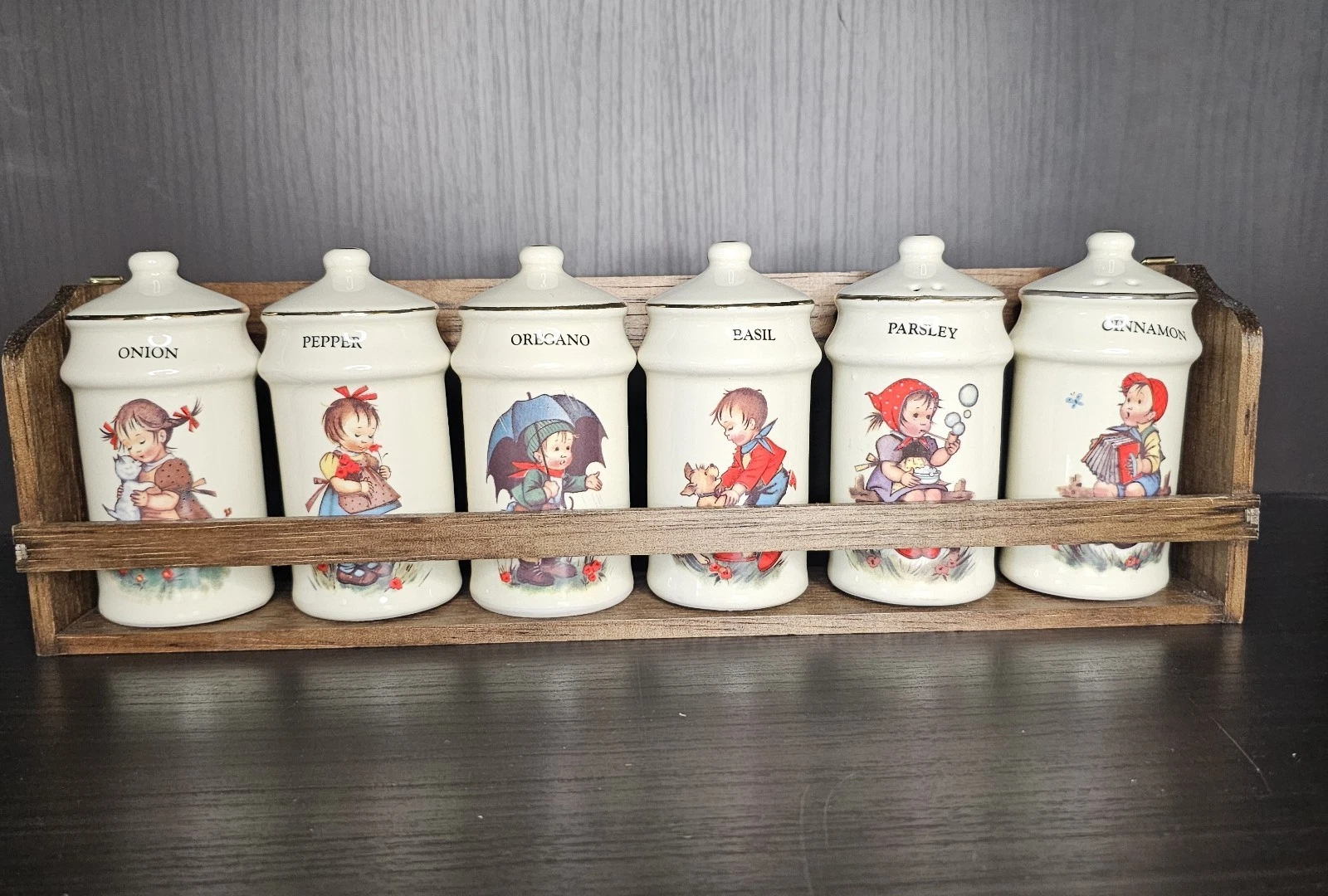 Set of 6 Vintage Hummel Porcelain Spice Jars w/stoppers Wood Wall Rack 1987 NEW