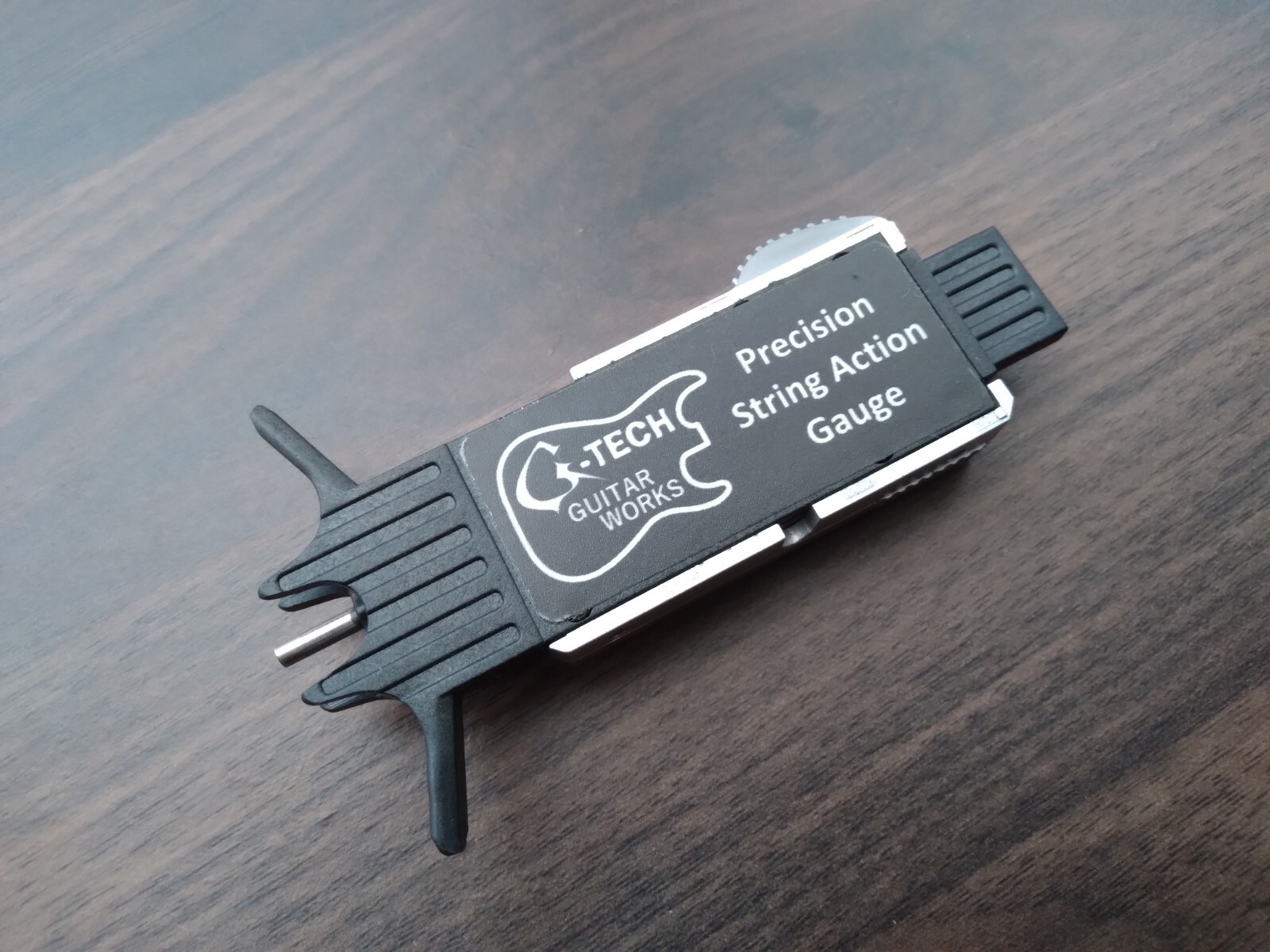Set di 2 - Misuratore digitale per azione e rilievo del collo (15,25") - Chitarra G-Tech foto 5