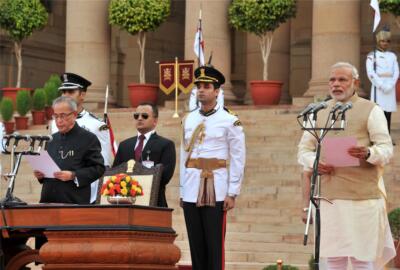 NARENDRA MODI SWORN IN AS PM 2014 GLOSSY POSTER PICTURE PHOTO PRINT BANNER 9568