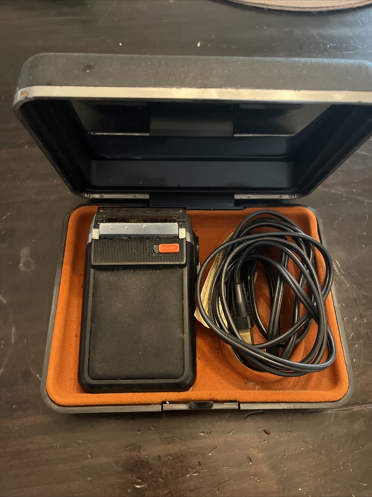 Remington Challenger Shaver With Box and Charger *READ BELOW*