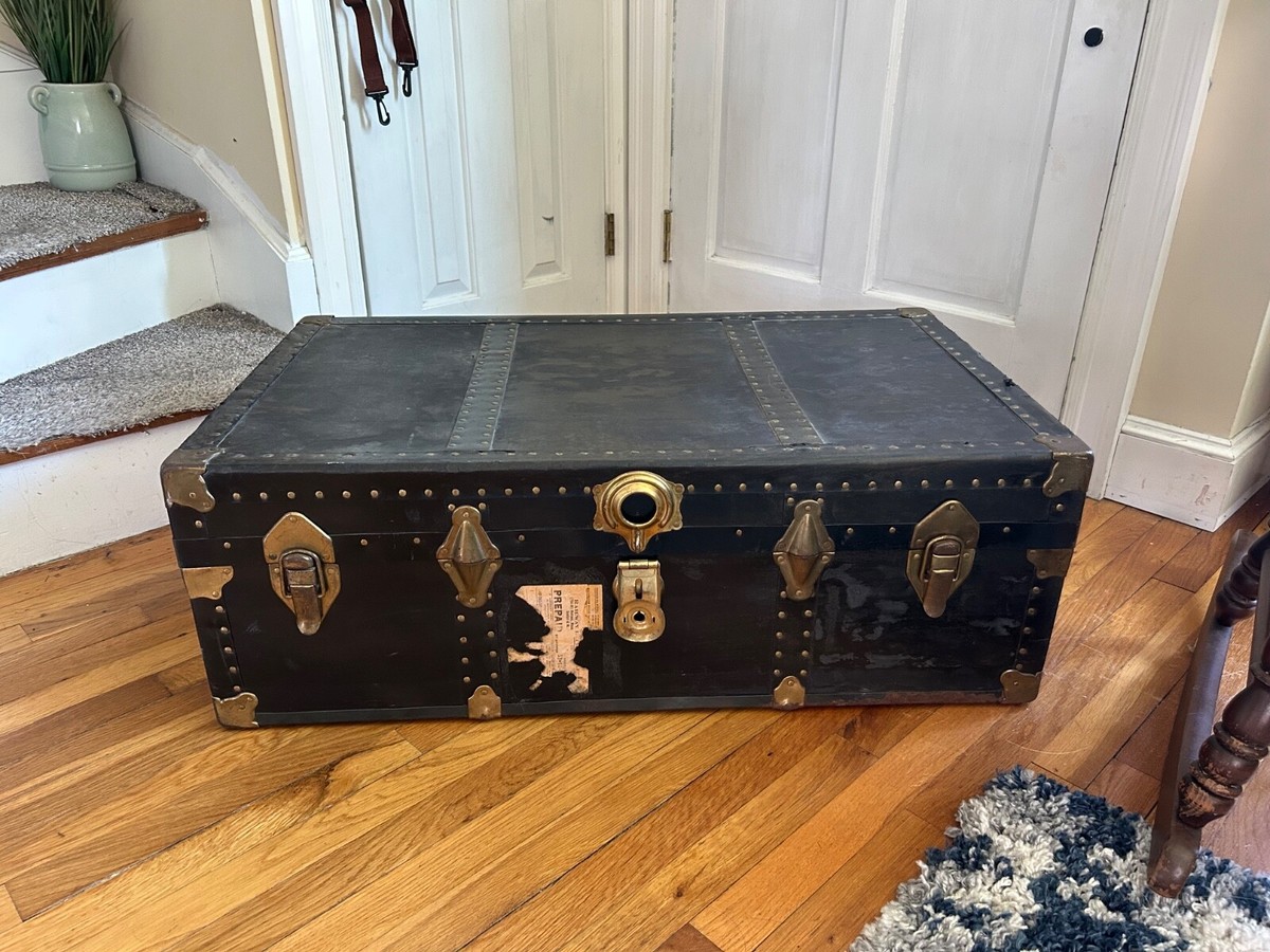 vintage ゴブラントランク vintage trunk used on railway. Black with gold fixtures | eBay