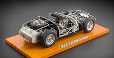 Limited to 3000 units CMC 1/18 Maserati 300S 1956 Rolling Chassis Maserati Rolli