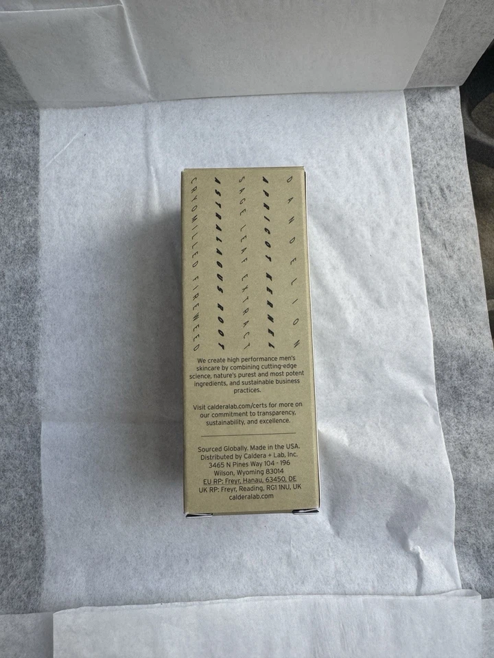 Caldera + Lab The Good | Suero facial orgánico para hombre - Cuidado de la piel vegano y natural Foto 3 de 3