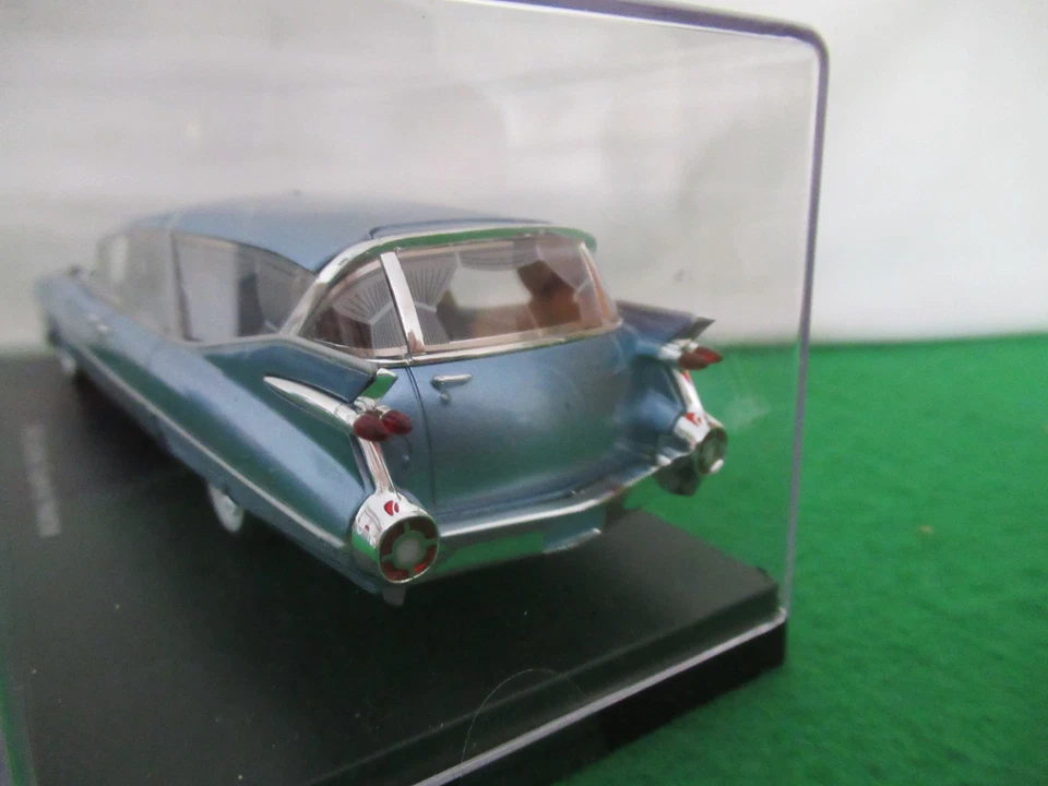 NEO 1959 CADILLAC S&S SUPERIOR LANDAU HEARSE SCALE 1:43 NEO45261 - Image 4 of 4