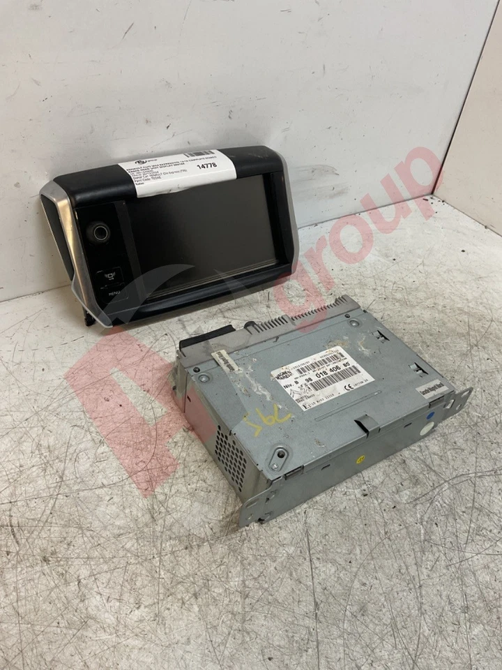 RENAULT CLIO MK4 EXPRESSION 12-16 COMPLETE STEREO RADIO HEAD UNIT DISPLAY 980184 - Image 2 of 4