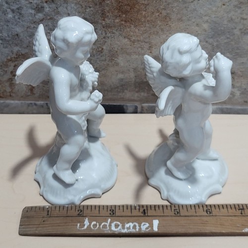 Vintage Dresden Pair White Porcelain Cherub Figurines Summer Four Seasons - Picture 10 of 11