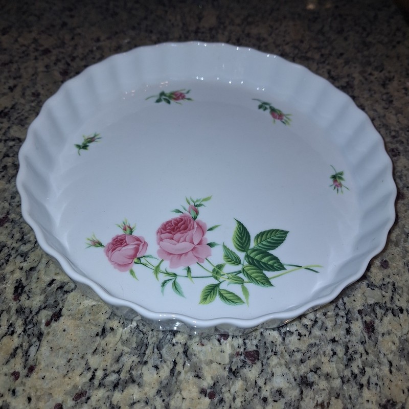 Vintage Quiche Dish~Christineholm~Rose~Scalloped Edge~Tart~Floral