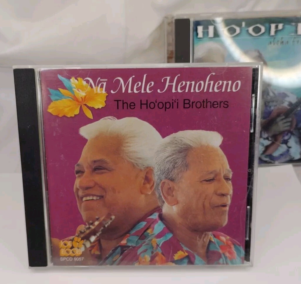 洋楽 HULA Le'a Presents HAWAIIAN MELE CD-BOX 洋楽 HULA Le'a Presents HAWAIIAN MELE CD-BOX 31c8hlF0UkL