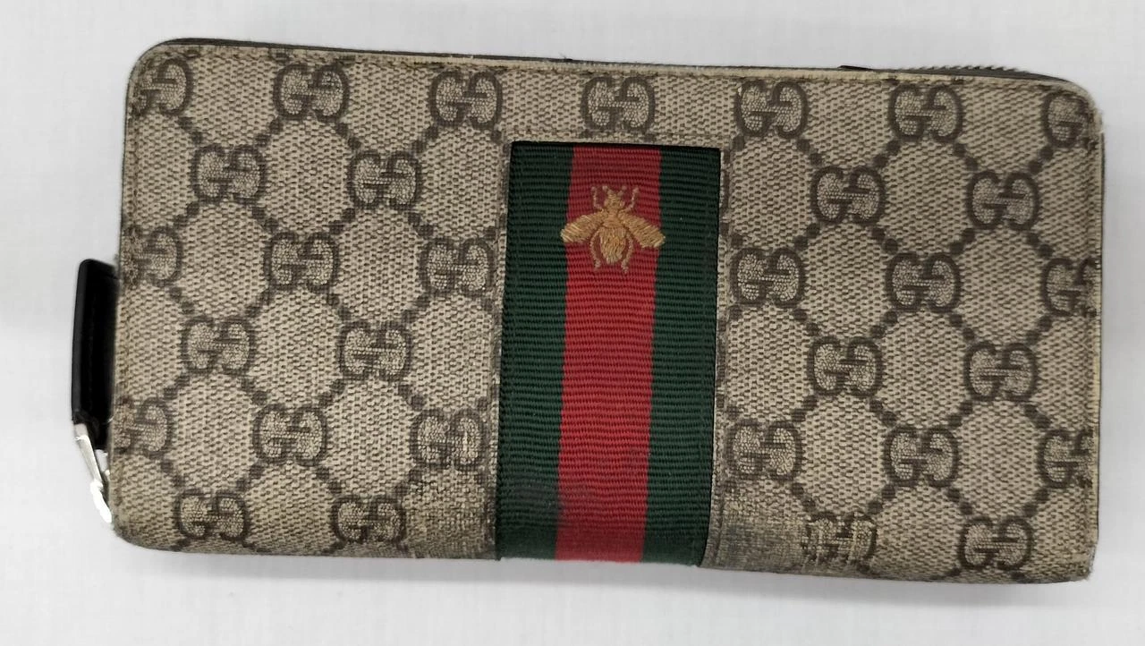 Portefeuille toile GUCCI Bee Print GG Supreme Zip Around 40883 occasion très bon état