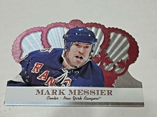 MARK MESSIER-2001 CROWN ROYALE RED PARALLEL CROWN DIE CUT 🏒 HOCKEY CARD-RANGERS