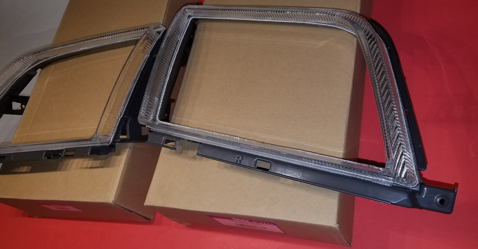 Headlight Door Trim Ring Set Of 2 Left & Right For Mercedes W129 Sl320 SL500 URO