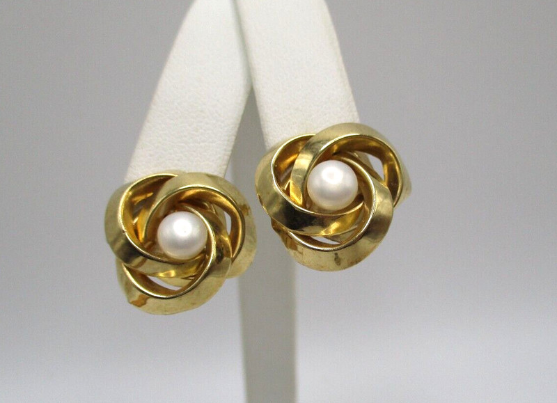 14K Yellow Gold Pearl Knot Earrings .70" e81