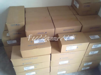 1PCS NEW YASKAWA SERVO MOTOR SGD7G-1AA7C6C