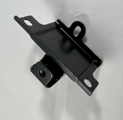 Toyota Prius 2 Nhw20 Radiator Mounting Holder Connector 16506 
