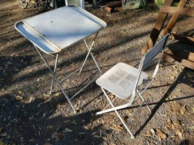 gumtree folding table and chairs