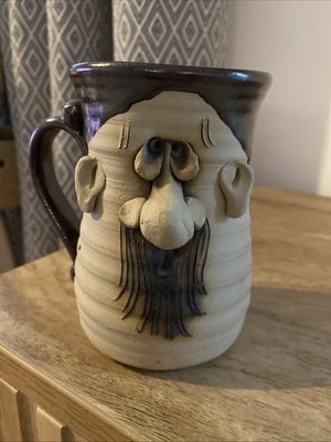 Muggs Pottery County Donegal Irland Tasse 3D Mann ''mr Coffee'' signiert Petrie
