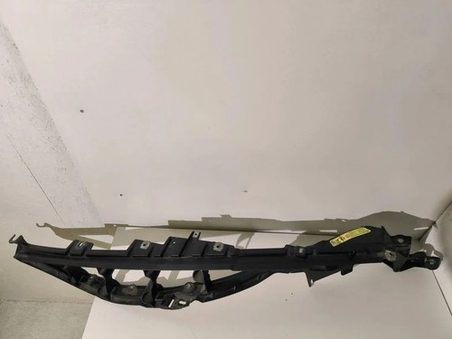 BMW X5 E70 Kotflügelhalter vorne rechts 7157990 2.99 Diesel 173kw 2007 33198333