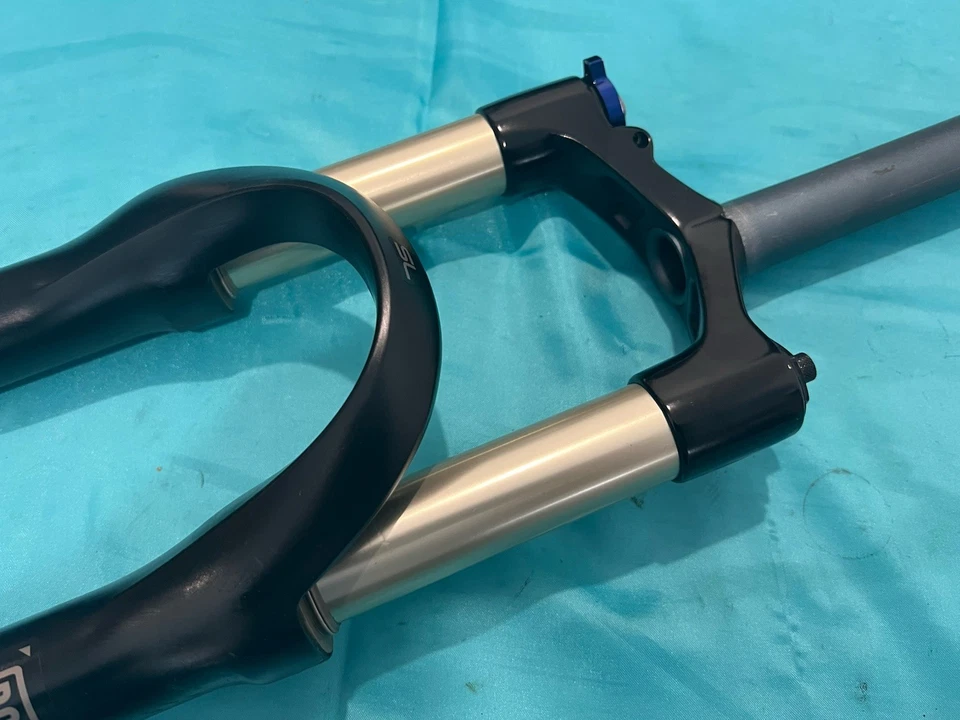 Rock Shox Reba SL Federgabel Dual Air 26" Gabelschaft ca. 202mm - Bild 2 von 4