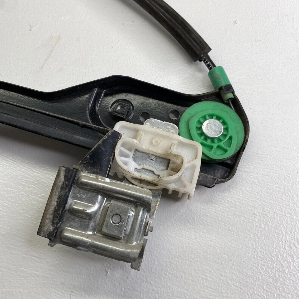 Chrysler 300 2005-2010 pasajero ventana delantera derecha motor regulador OEM Foto 2 de 4