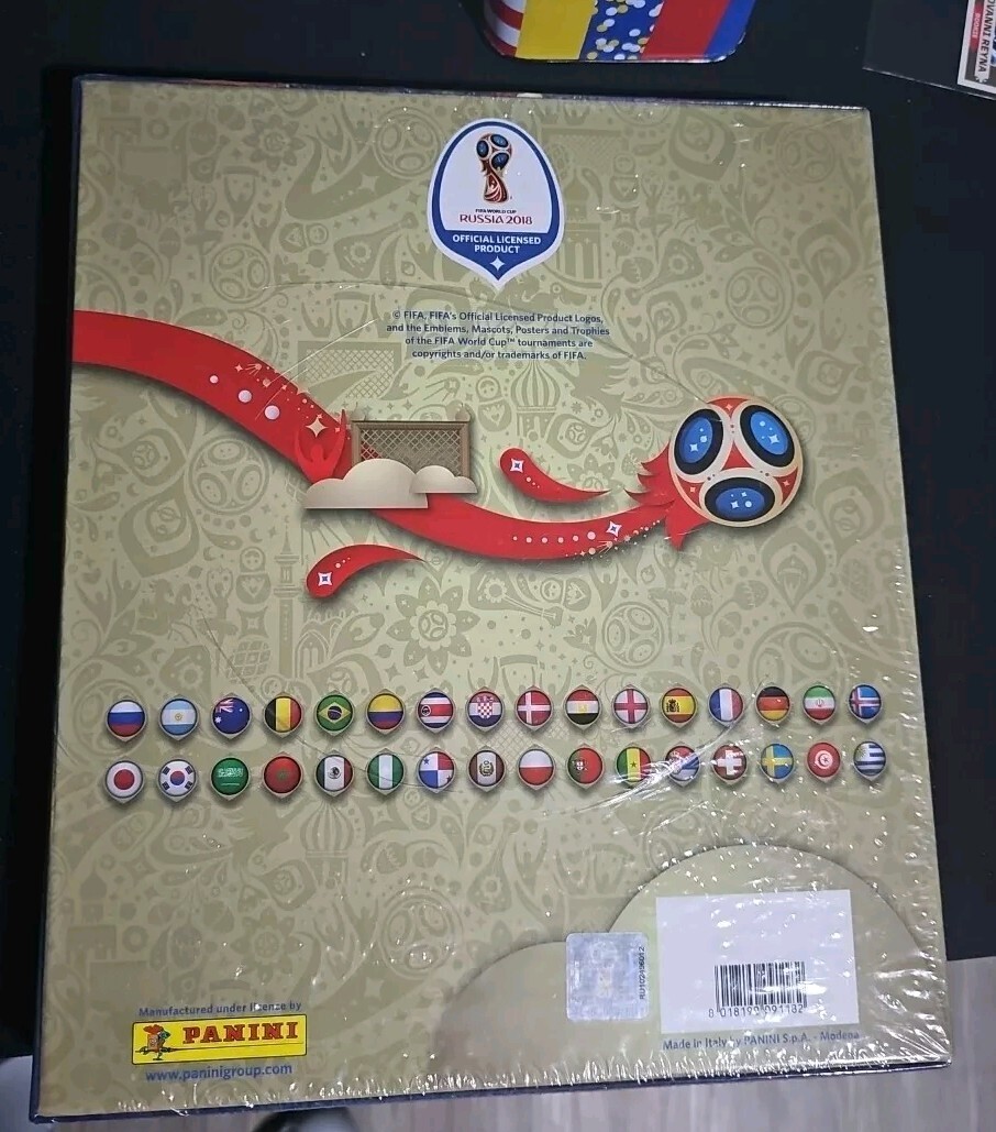 PANINI WORLD CUP RUSSIA 2018 SWISS GOLD EDITION BOX + 100 Packs+