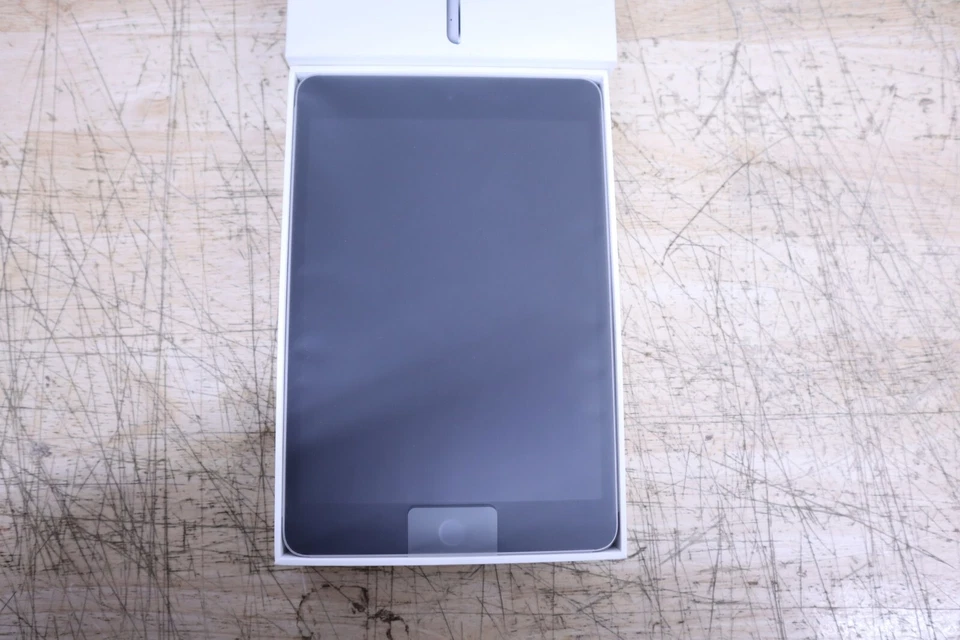 Nuevo Apple iPad Mini 4 128 GB Wi-Fi 7,9 pulgadas Gris espacial MK9N2LL/A Mini4 Gris A1538 Foto 2 de 4