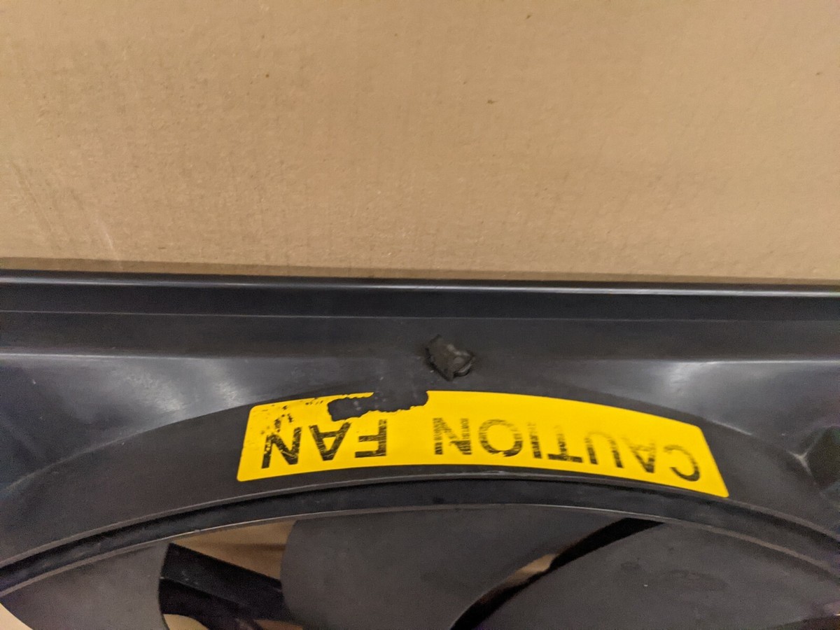 00-05 Mercedes W163 ML500 Cooling Fan Assembly OEM 1635000393 W 