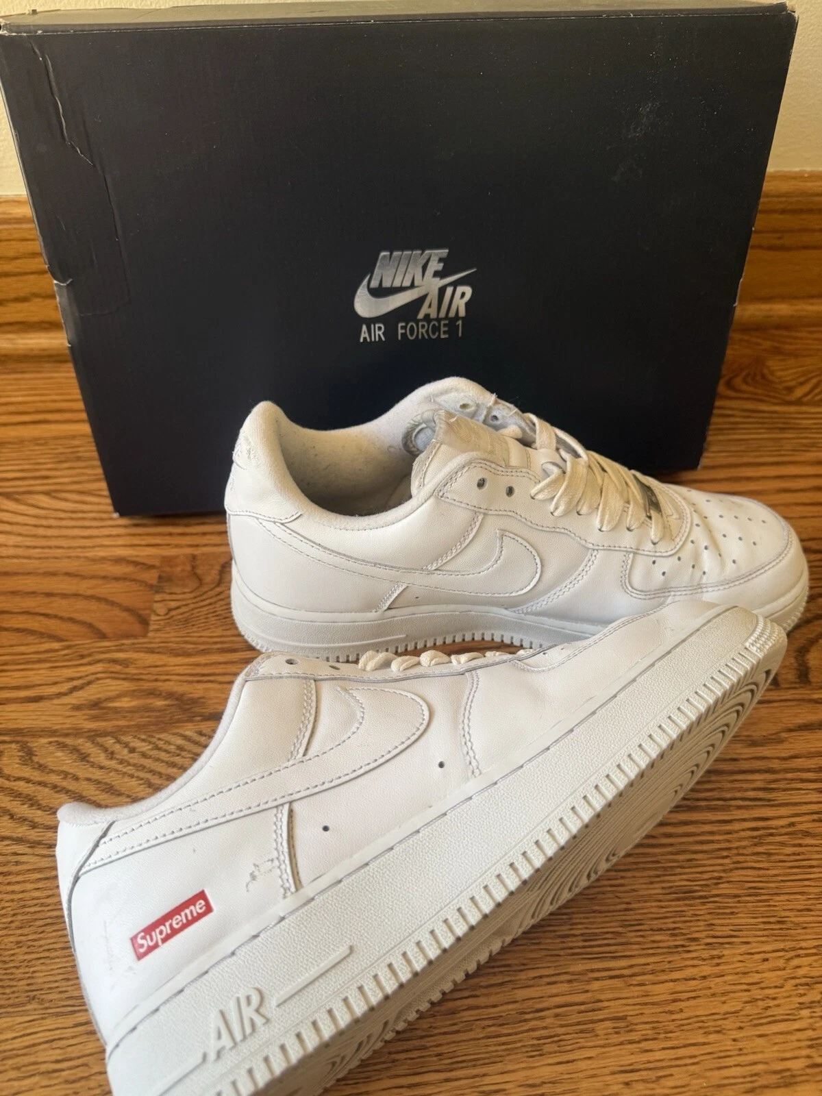 Taille 8,5   Logo Nike Air Force 1 x Supreme Low Box   Blanc