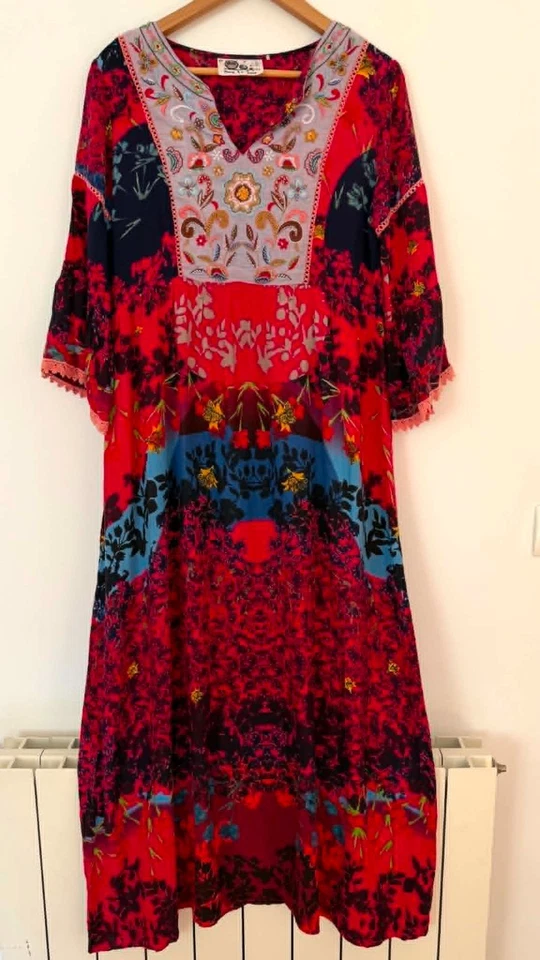 Robe Peace and Love Boho Maxi viscose brodée rouge floral taille M/40 - Photo 3/4