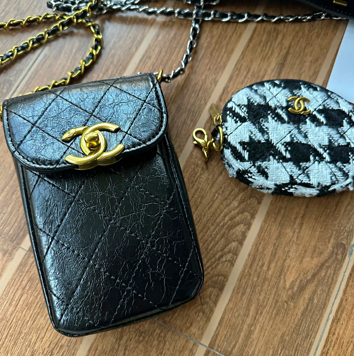 【新品未開封】CHANEL MAKEUP キルティングゴールドチェーン 2way 25+ Chanel Beauty for sale | Updated Oct 2026