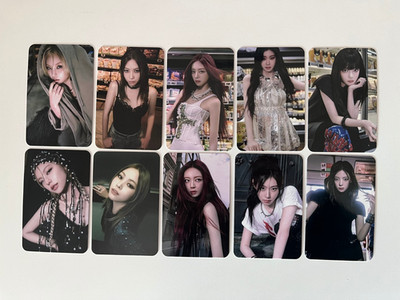 ITZY Tunnelblick Fotokarte Yeji Ryujin Yuna Chaeryeong Lia