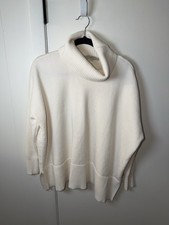 LOFT  Oversized Cream Turtleneck Sweater  Women  s Medium  EUC