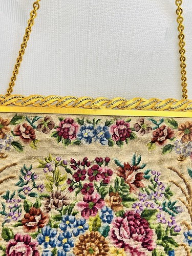 Vintage Walborg Petit Point Tapestry Purse Handbag Beige Floral Design Gold Tone - Picture 2 of 9