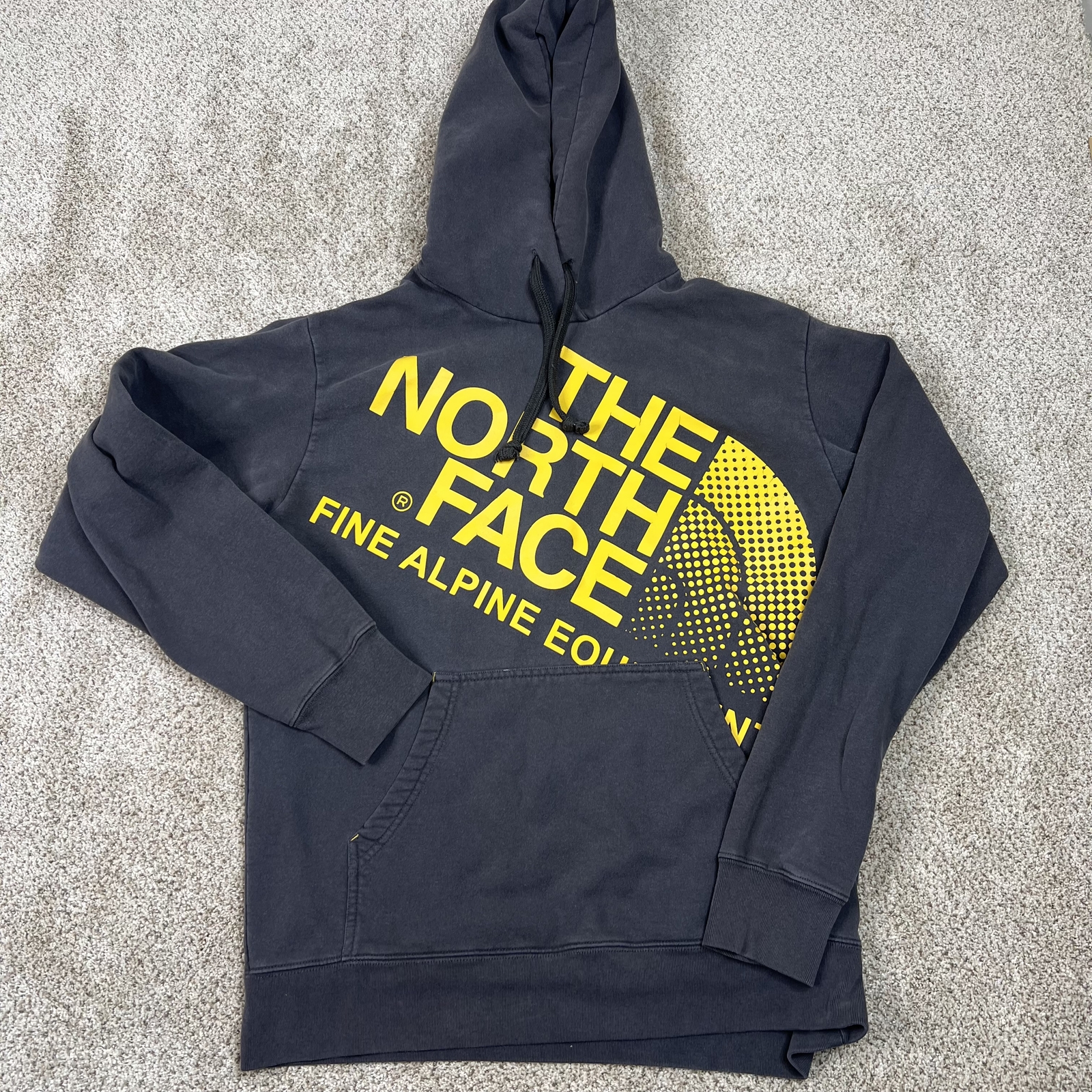 The North Face Alpine Graphic Hoodie for Men - Large Black & Yellow Casual Pullover