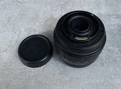 Zoom objectif Sigma AF 70-210mm f 4.5-5.6 UC II - Photo 1/3