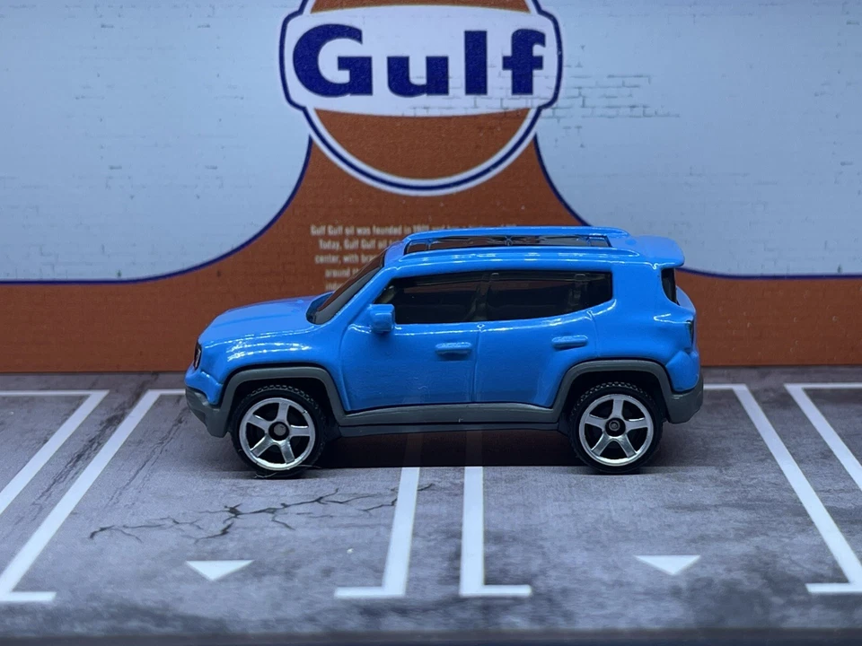 LOT 2 2019 Jeep Renegade Matchbox Crossover SUV Truck Diorama 1/64 Orange & Blue - Image 2 of 4