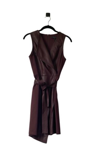 BCBGMaxAzria Burgundy Faux Leather Sleeveless V-Neck Asymmetrical Dress size XXS - Afbeelding 1 van 11