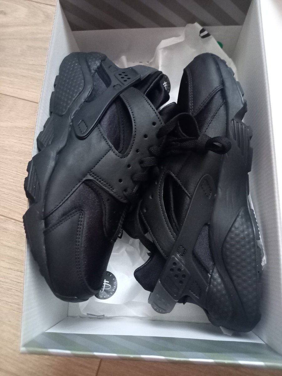 Nike Air Huarache trainer UK size New Boxed