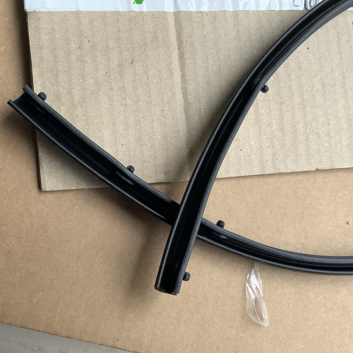 うきち＋ 67863)WEATHERSTRIP， F トヨタ トヨタ純正品番先頭67 【通販