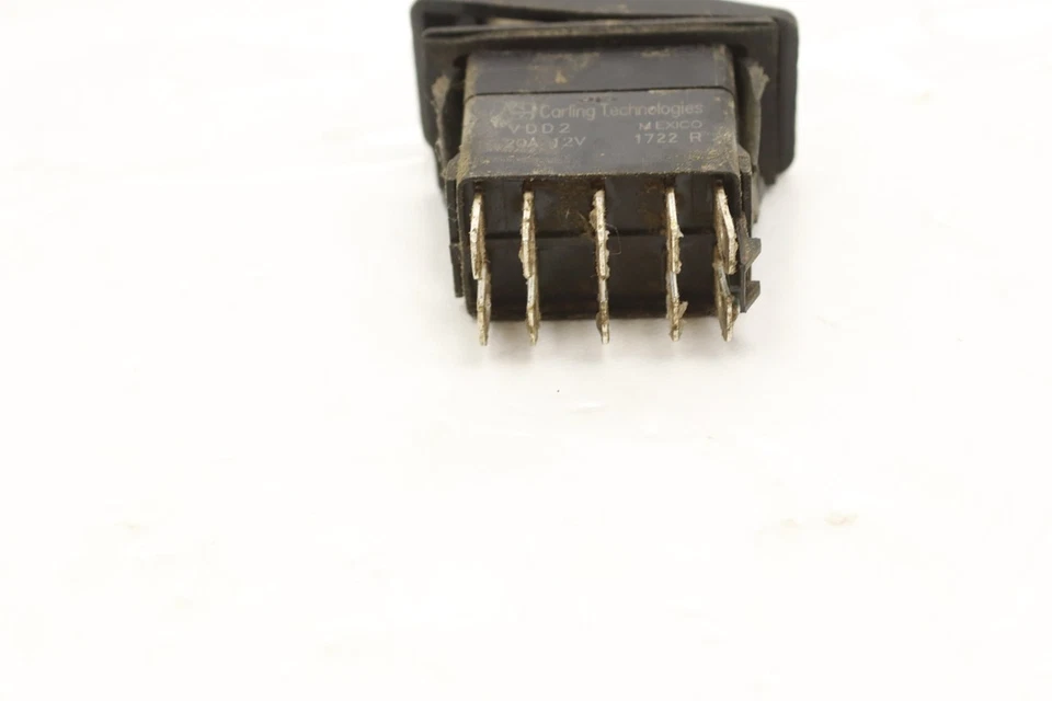 Interruptor de botón Can-Am Commander MAX 1000R DPS 18 2x4 4x4 710001737 52208 Foto 3 de 3