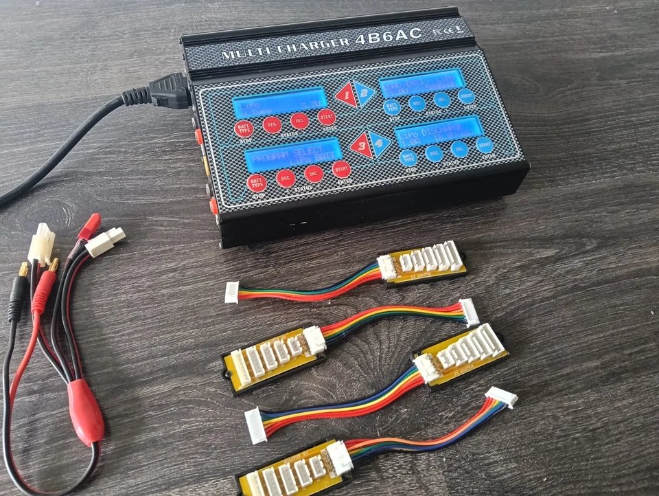 LIPO QUAD CHARGER 4 OUTPUT BATTERY POWER SUPPLY 12V TWIN BALANCE 8.4V NMiH Prius - Image 2 of 4