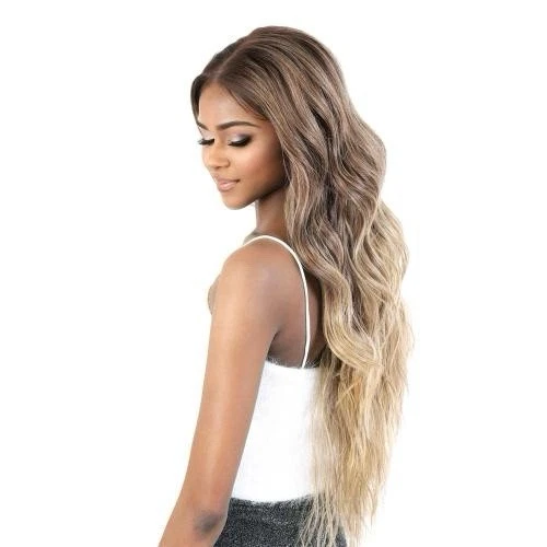 Peluca delantera de encaje Motown Tress HD 13x7 cuero cabelludo falso invisible LS137.Beso Foto 3 de 4