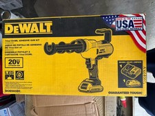 DEWALT DCE560D1 20V MAX Lithium-Ion Cordless Adhesive Gun Kit